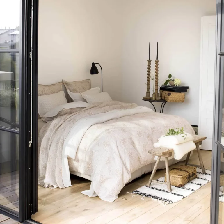 Bout de lit coffre, un vrai plus pour embellir votre chambre