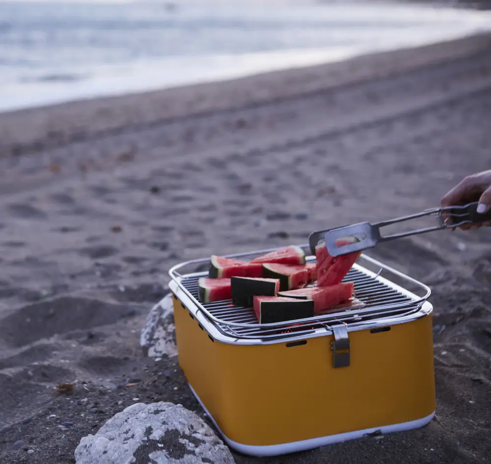 Barbecue nomade charbon jaune