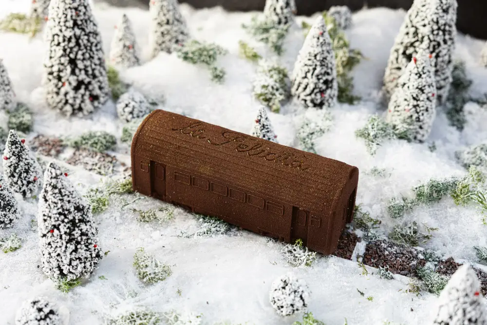 Bûche de Noël sous forme de wagon de train au chocolat chez Big Mama