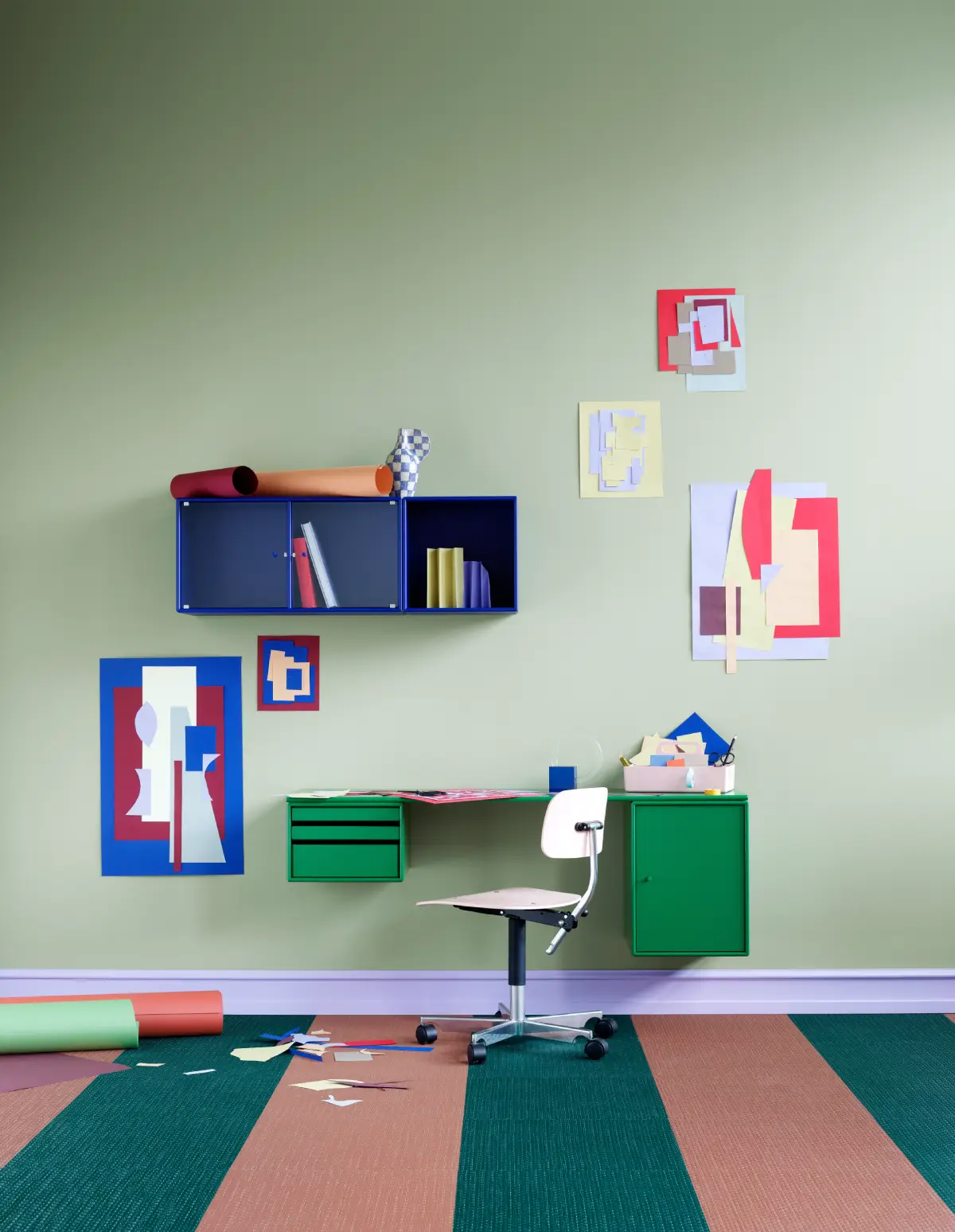 Bureau mural vert par Montana Furniture