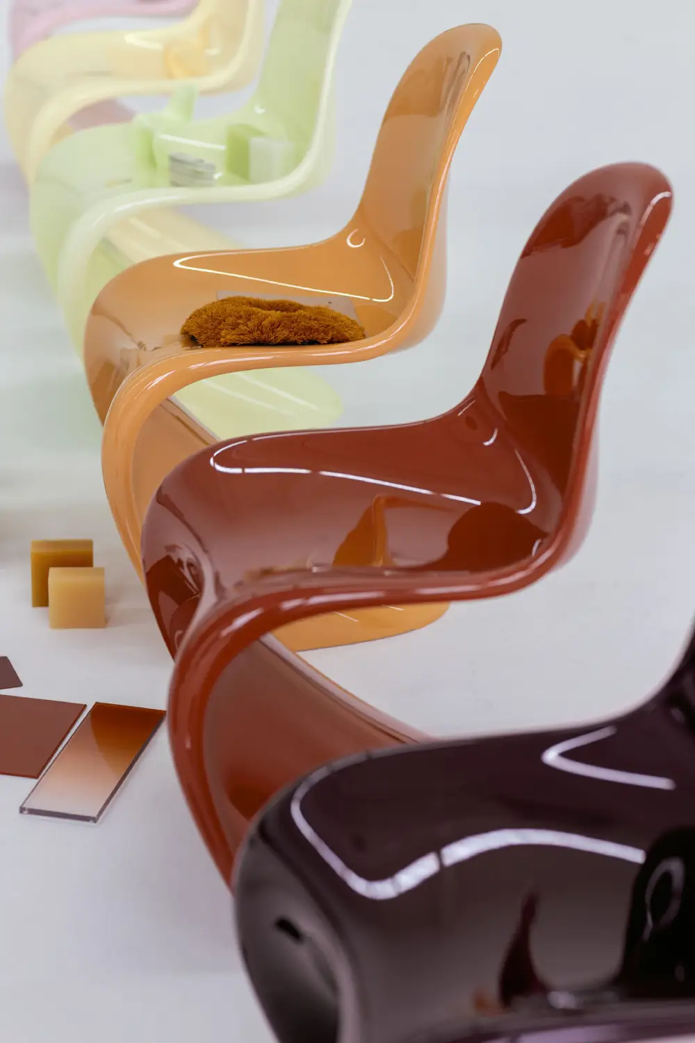 Nouvelles teintes chaise Pantone