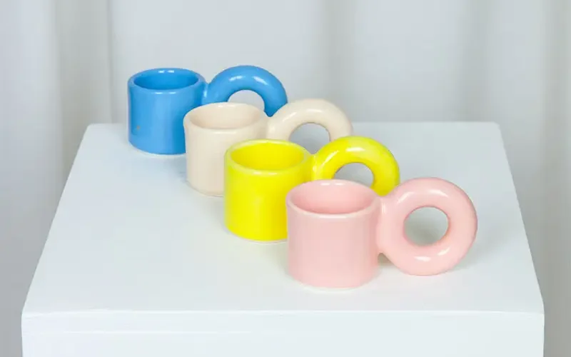 Tiny loop cup : bleu, jaune, beige, rose