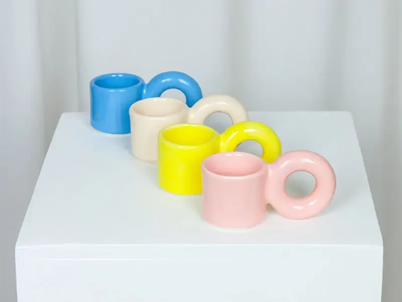 Tiny loop cup : bleu, jaune, beige, rose