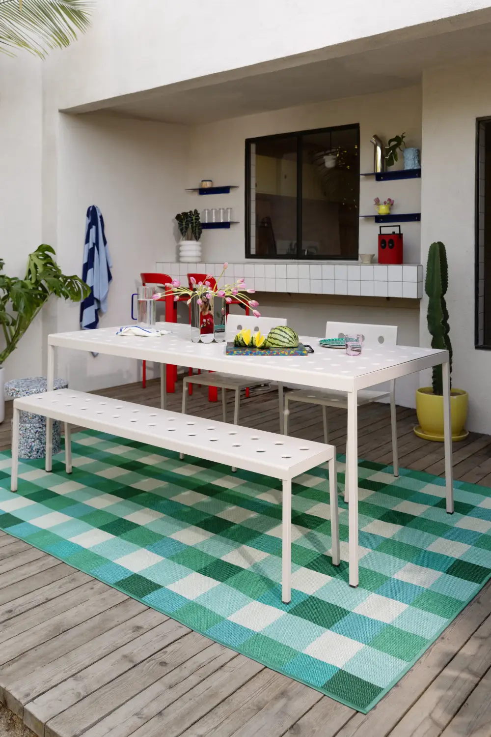 Tapis d'extérieur damier bleu, vert et blanc